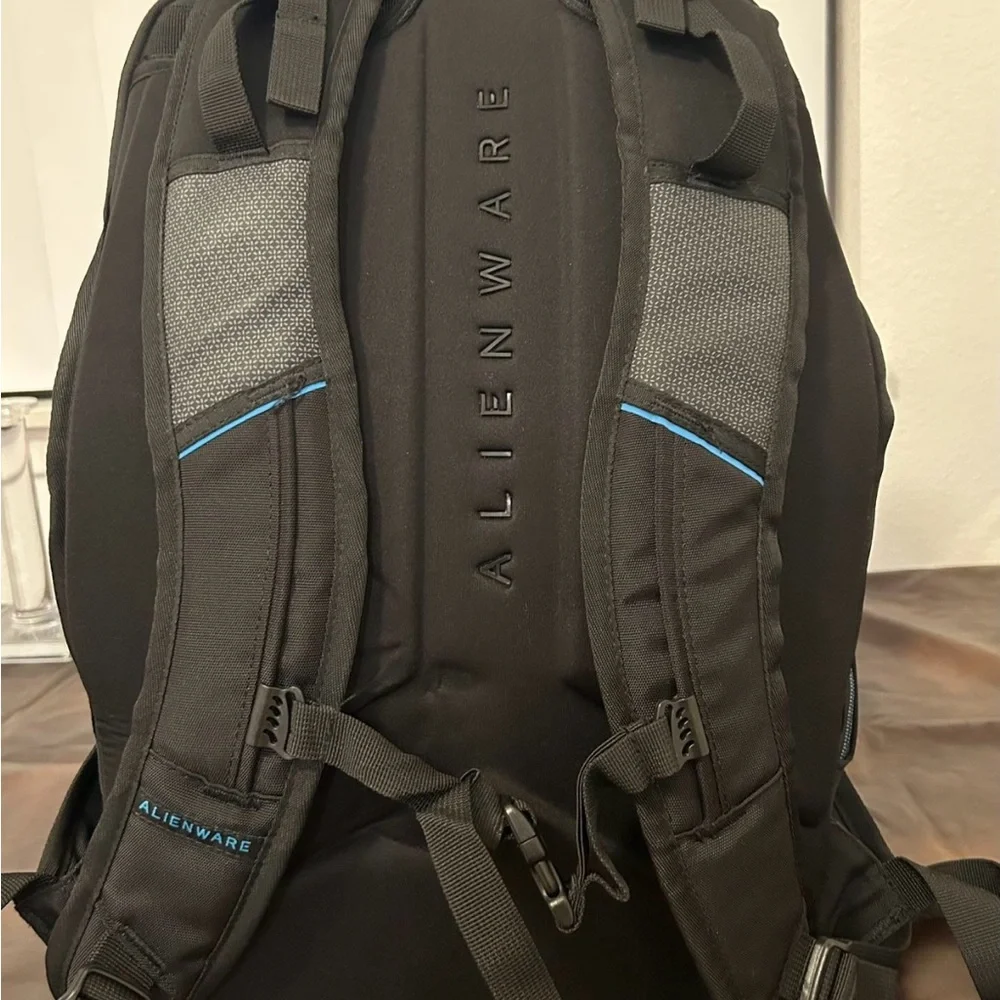 Alienware Black Backpack for Men - Picture 2 of 7